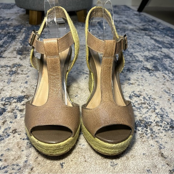 Steve Madden P-Wade Taupe Tan T-Strap Espadrille Wedge Sandals Size 10 - Picture 6 of 12